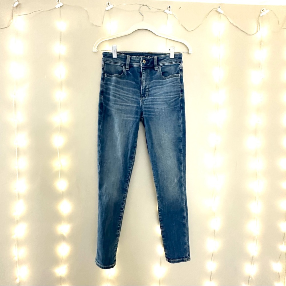 American Eagle Super High Rise Jegging